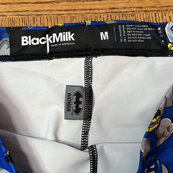 Blackmilk Batman leggings - Picture 2 of 4